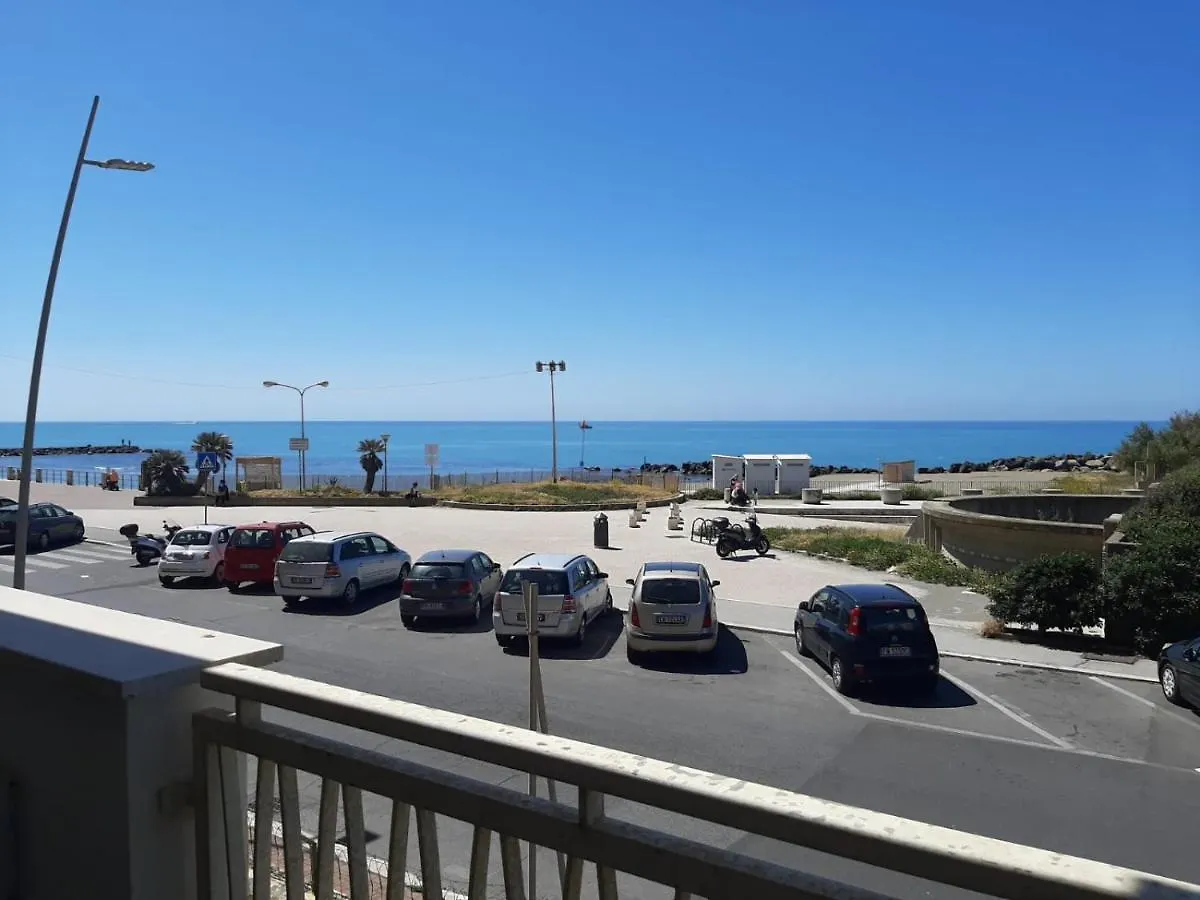 La Terrazza Sul Porto Apartamento Lido di Ostia