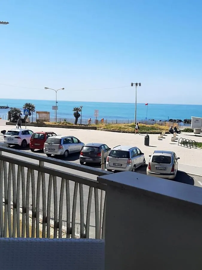 La Terrazza Sul Porto Apartamento Lido di Ostia Itália